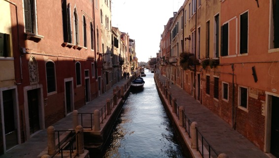 canal venetia